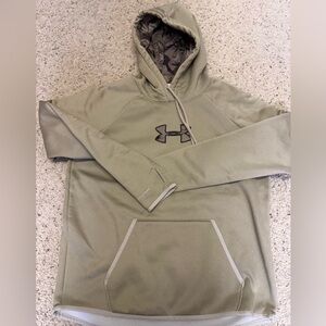 Under Armour sweatshirt